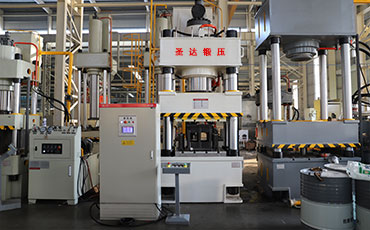 徐州生產(chǎn)500噸四柱液壓機(jī)廠家哪里好？