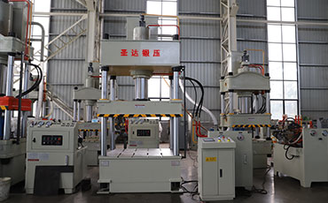 選擇四柱液壓機(jī)時從哪些方面做判斷？